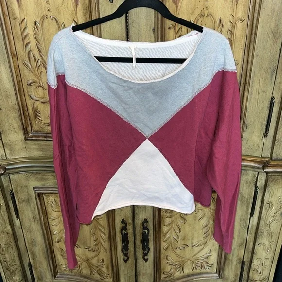 Free People Mantauk Colorblock Cropped Sweatshirt - Picture 2 of 9
